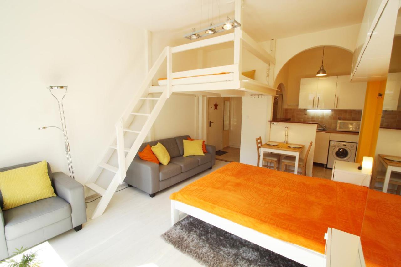 Sunny Studio With Balcony In Party District بودابست المظهر الخارجي الصورة