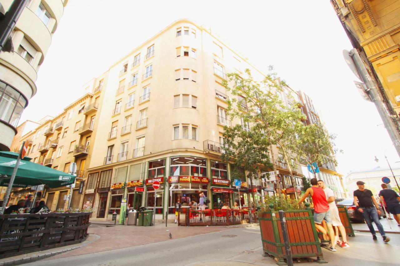 Sunny Studio With Balcony In Party District بودابست المظهر الخارجي الصورة