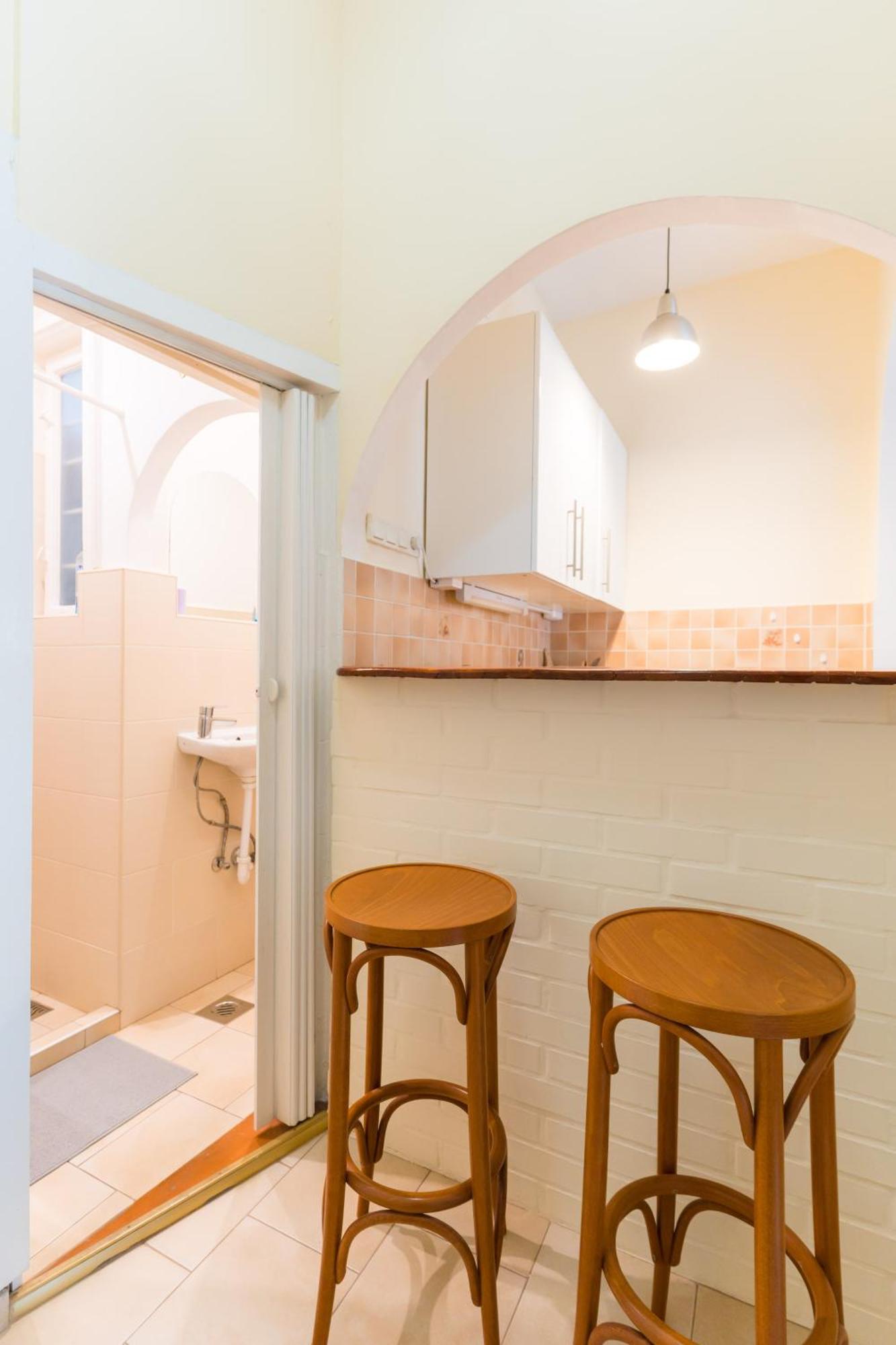 Sunny Studio With Balcony In Party District بودابست المظهر الخارجي الصورة